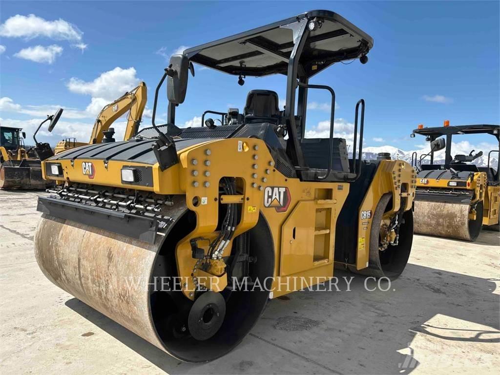 CAT CB15 CW VV Valjci sa duplim bubnjem