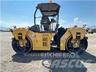 CAT CB15 CW VV Valjci sa duplim bubnjem