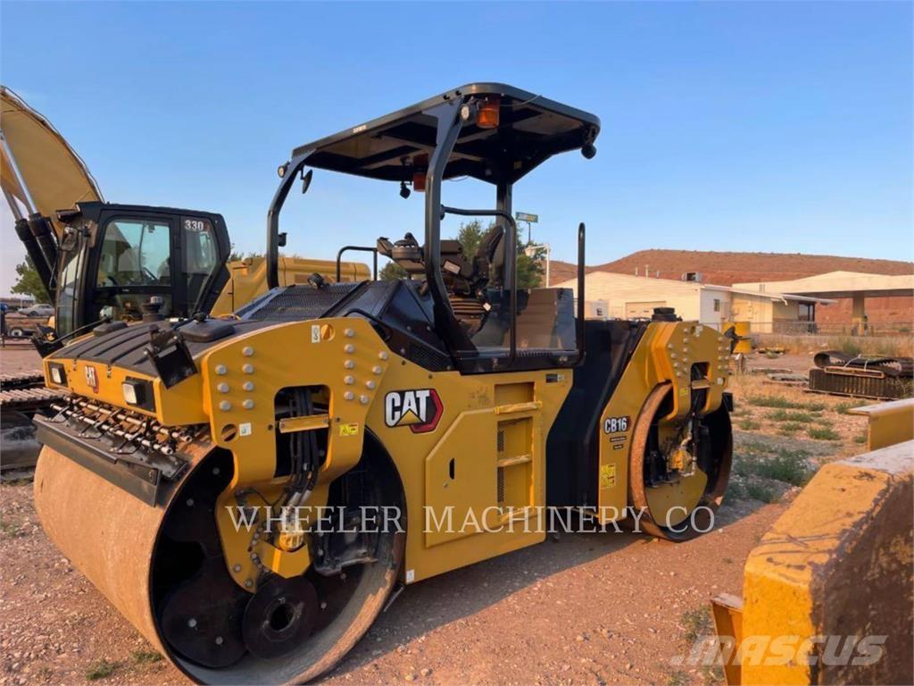 CAT CB16 CW VV Valjci sa duplim bubnjem