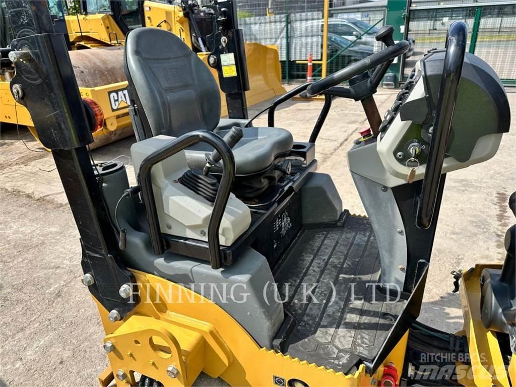 CAT CB2.7 Nabijači zemlje