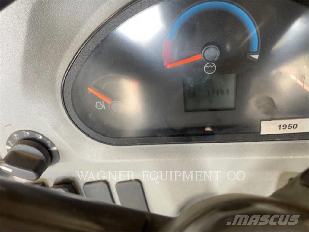 CAT CB2.7-03 Nabijači zemlje