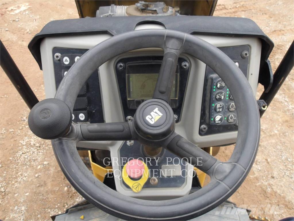 CAT CB24B Valjci sa duplim bubnjem