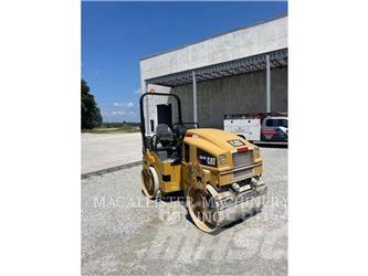 CAT CB34B Valjci sa duplim bubnjem