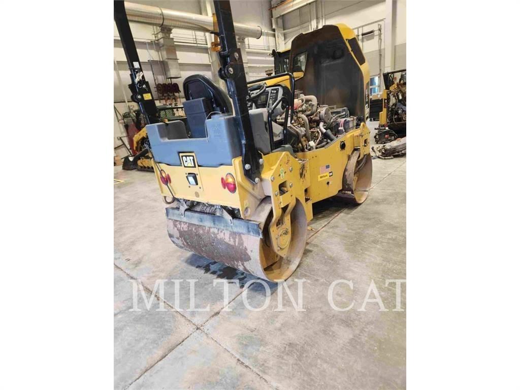 CAT CB34B Valjci sa duplim bubnjem