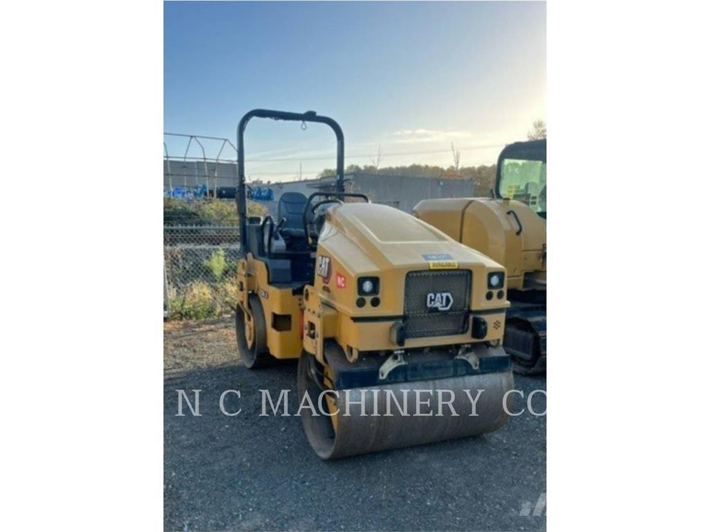 CAT CB4.0 Asfaltni finišeri