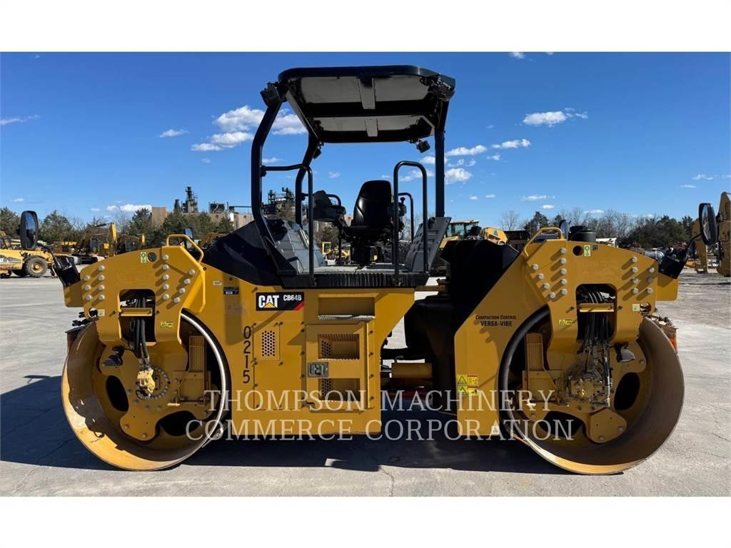 CAT CB64B Valjci sa duplim bubnjem