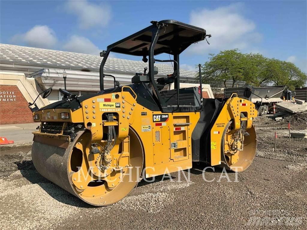 CAT CB64B Z Valjci sa duplim bubnjem