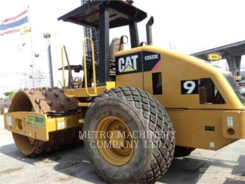 CAT CS-533E Valjci sa jednim bubnjem