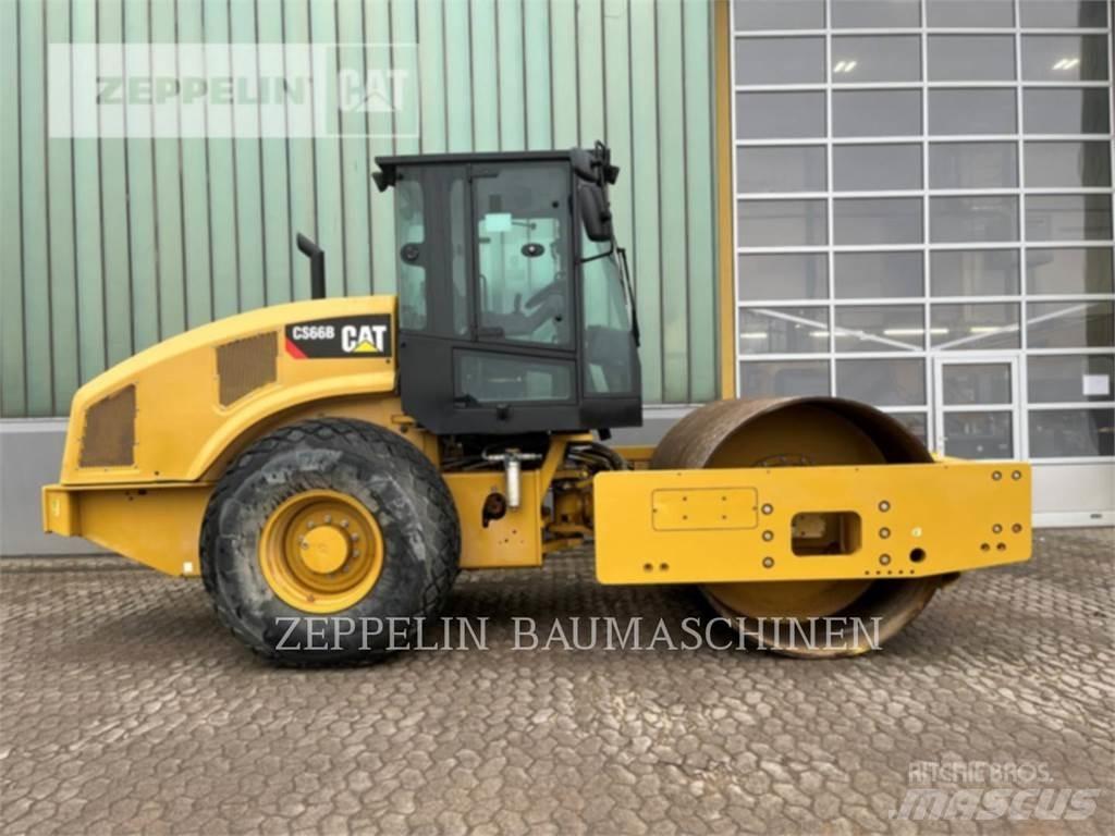CAT CS66B Nabijači zemlje