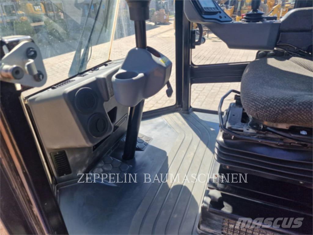 CAT CS66B Nabijači zemlje