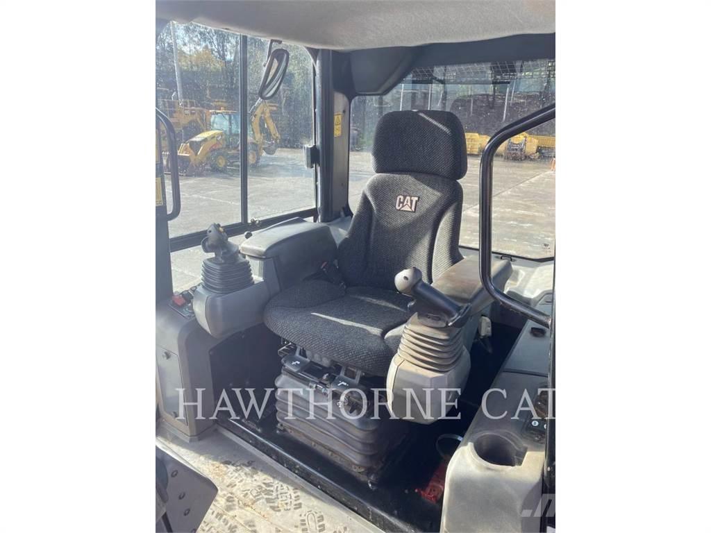 CAT D 6 K XL Buldožeri guseničari