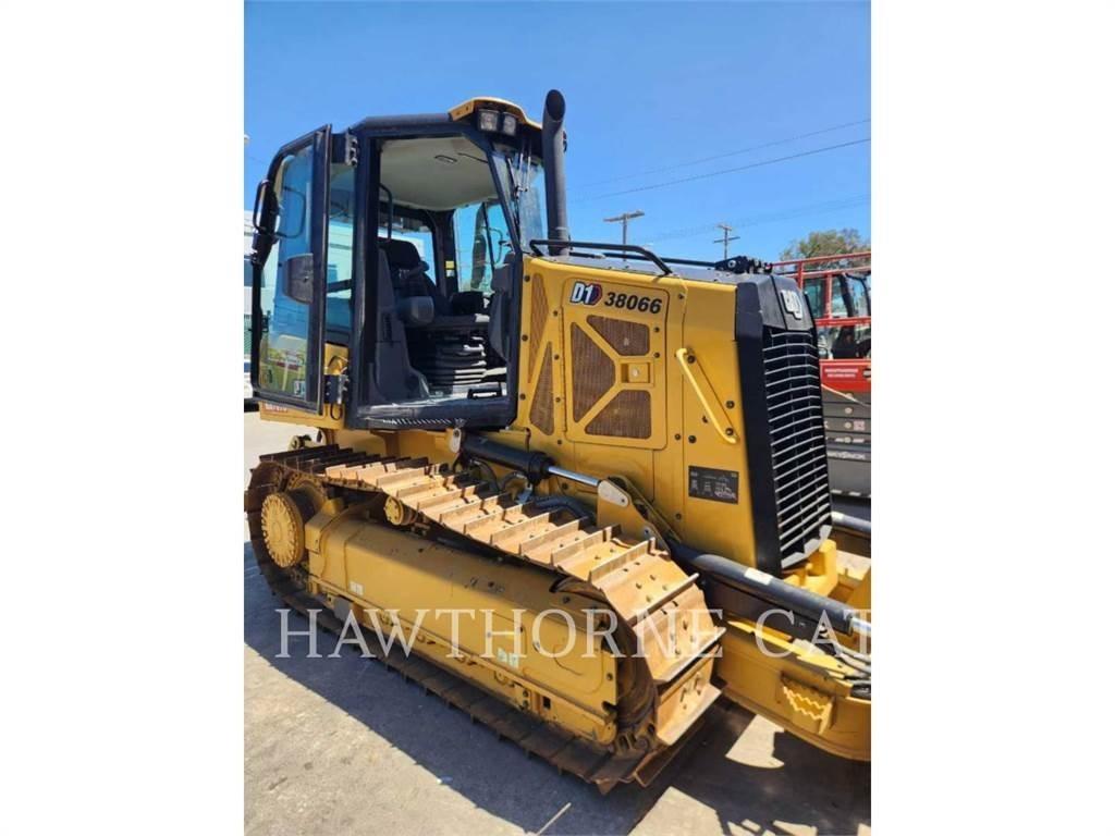 CAT D1 Buldožeri guseničari