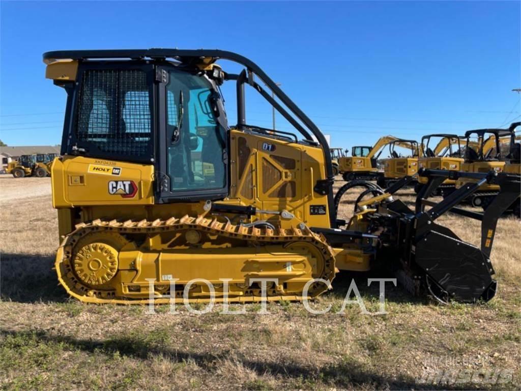 CAT D1 MULCHER Buldožeri guseničari