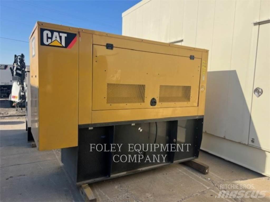 CAT D100 Dizel generatori