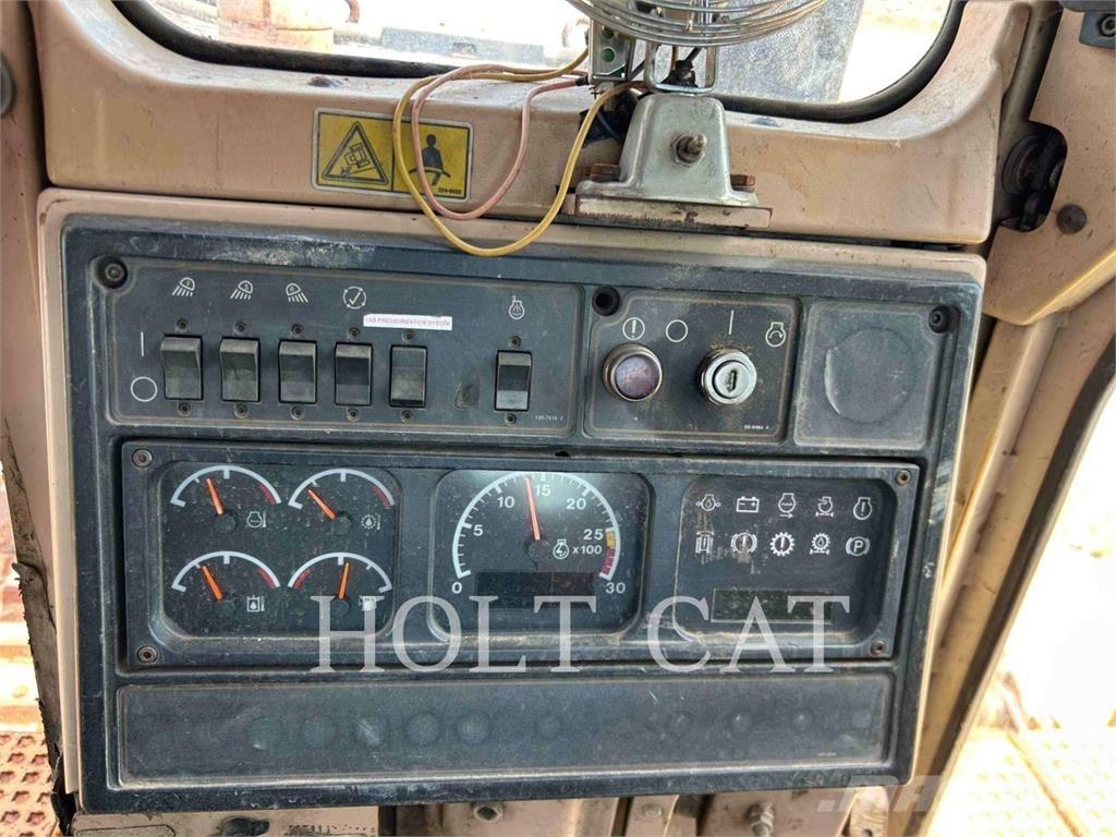 CAT D10R Buldožeri guseničari
