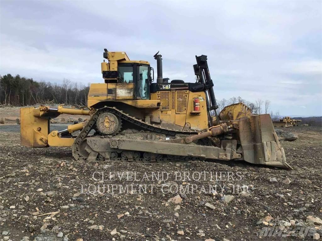 CAT D10T Buldožeri guseničari
