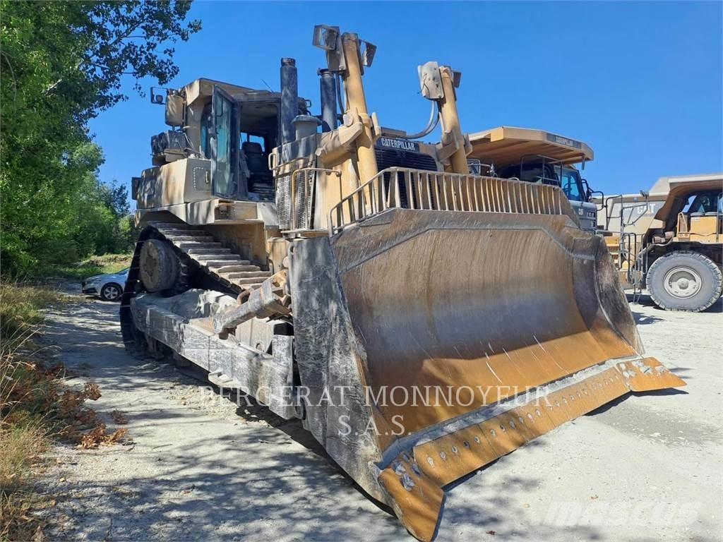 CAT D10T Buldožeri guseničari
