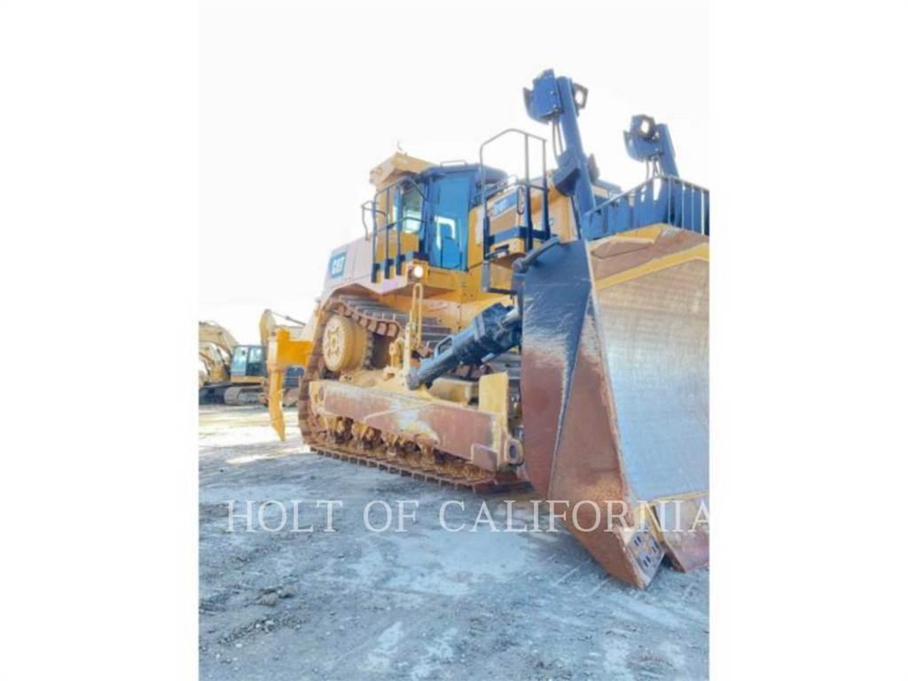 CAT D10T2 Buldožeri guseničari
