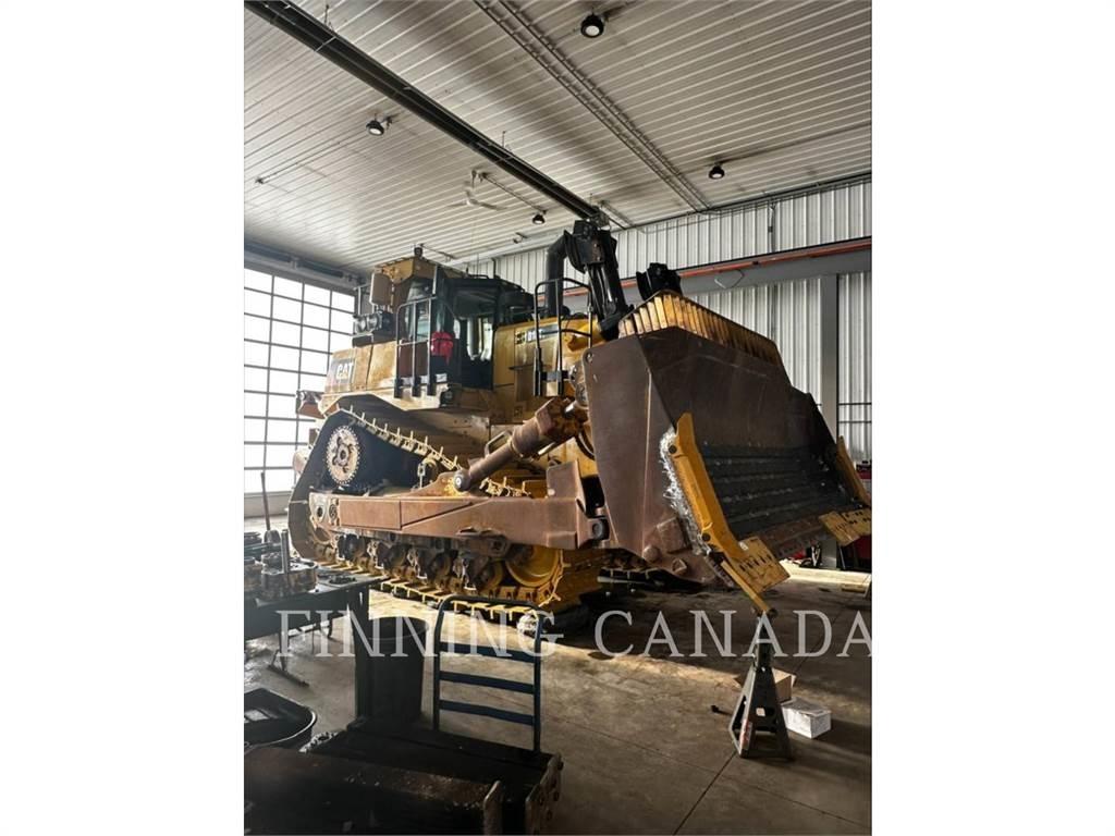 CAT D10T2 Buldožeri guseničari
