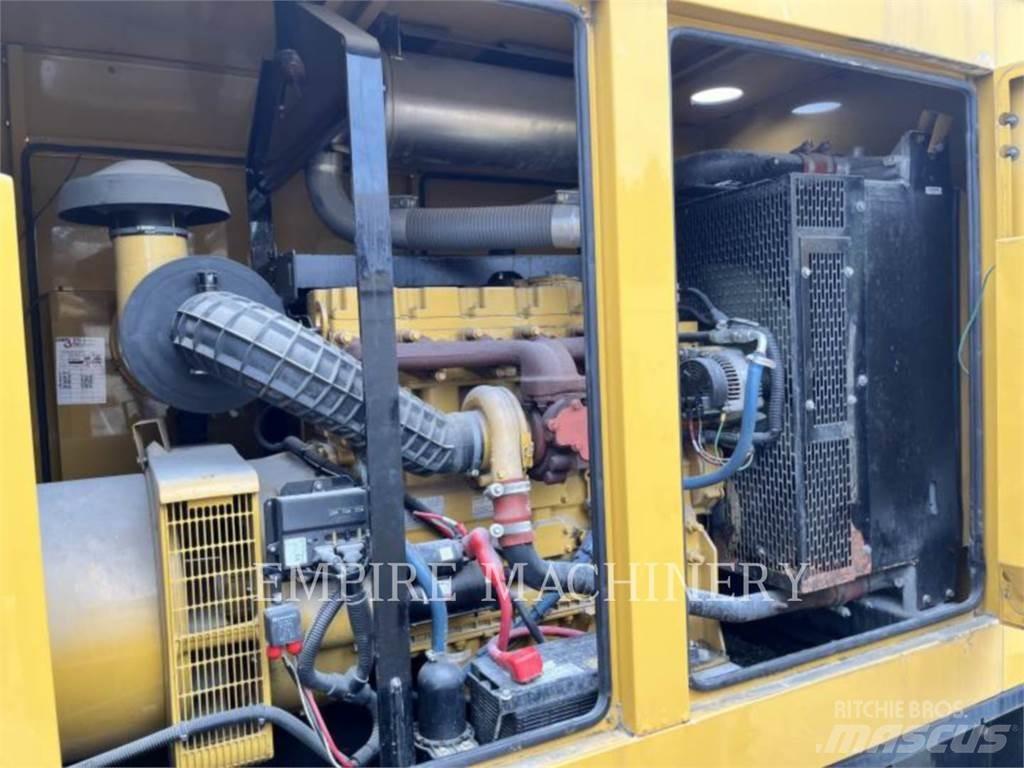 CAT D150 Dizel generatori