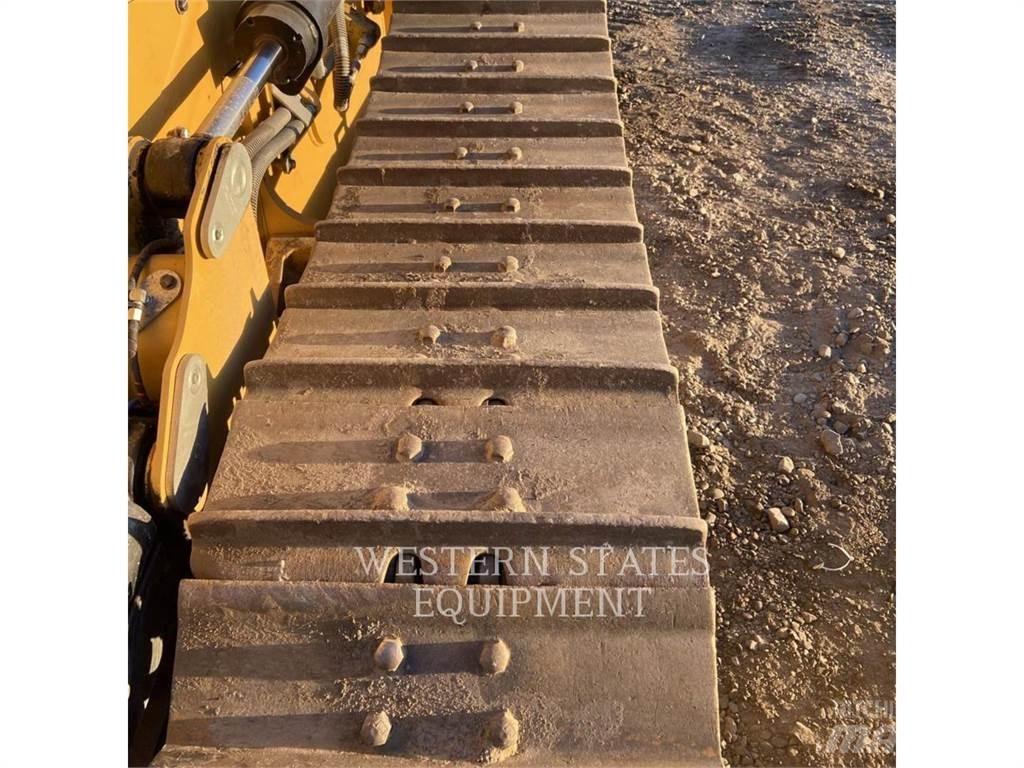 CAT D2 Buldožeri guseničari