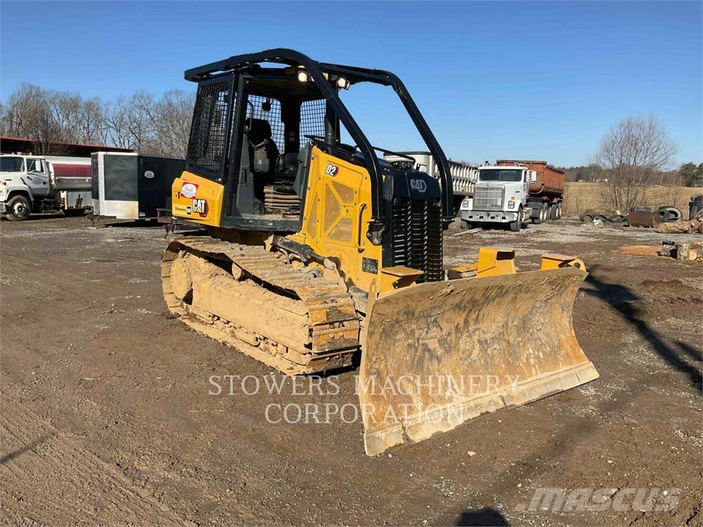 CAT D2 Buldožeri guseničari