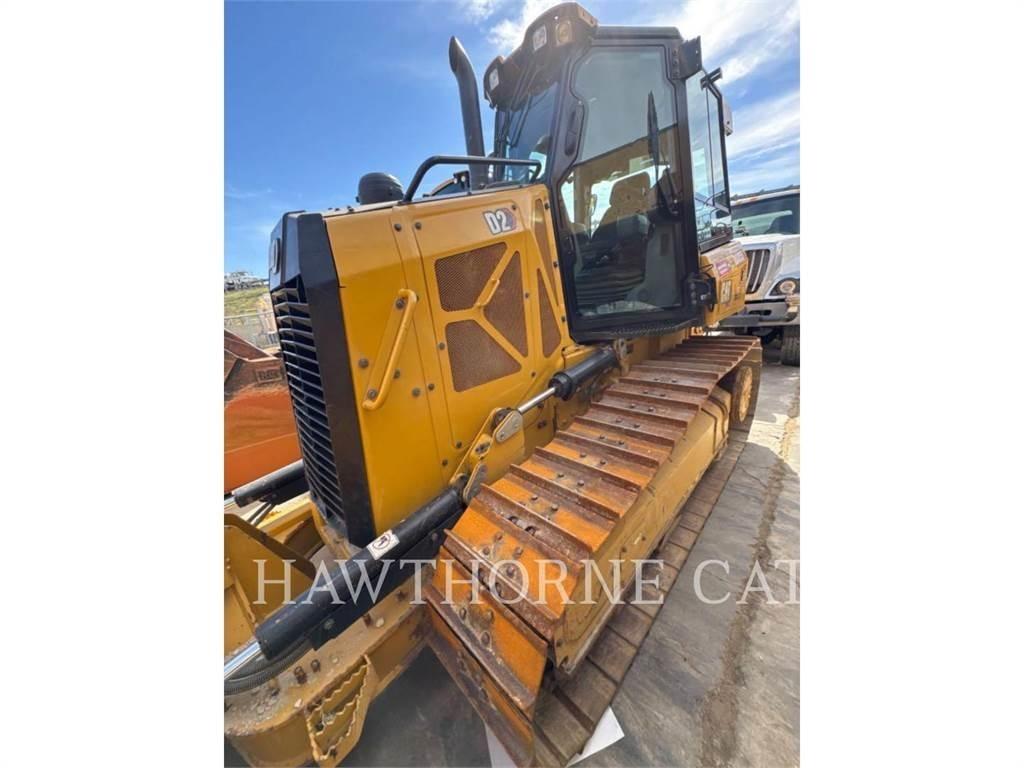 CAT D2 Buldožeri guseničari