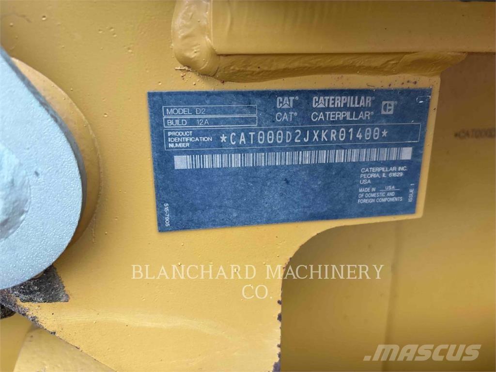 CAT D2 LGP Buldožeri guseničari