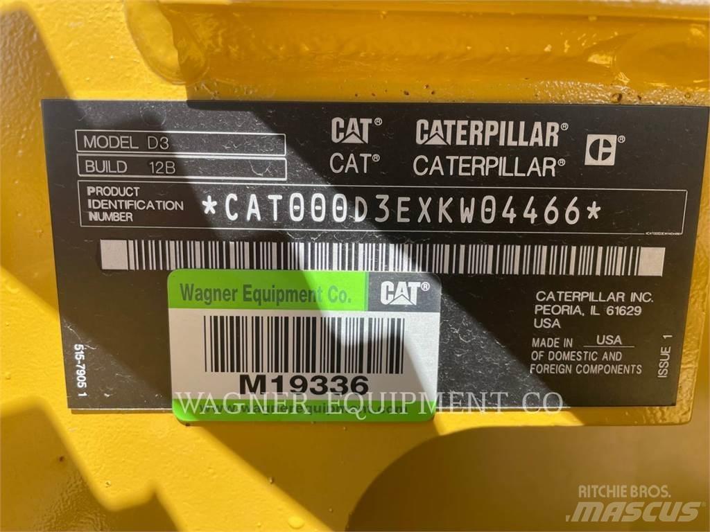 CAT D3 Buldožeri guseničari