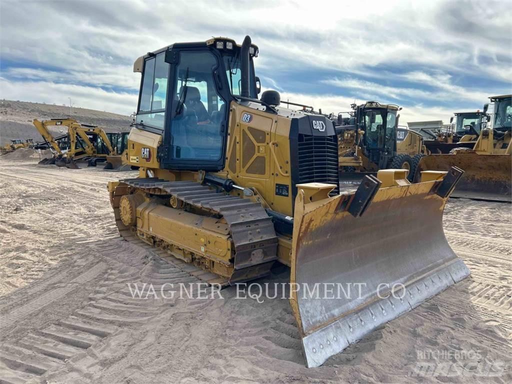 CAT D3 Buldožeri guseničari