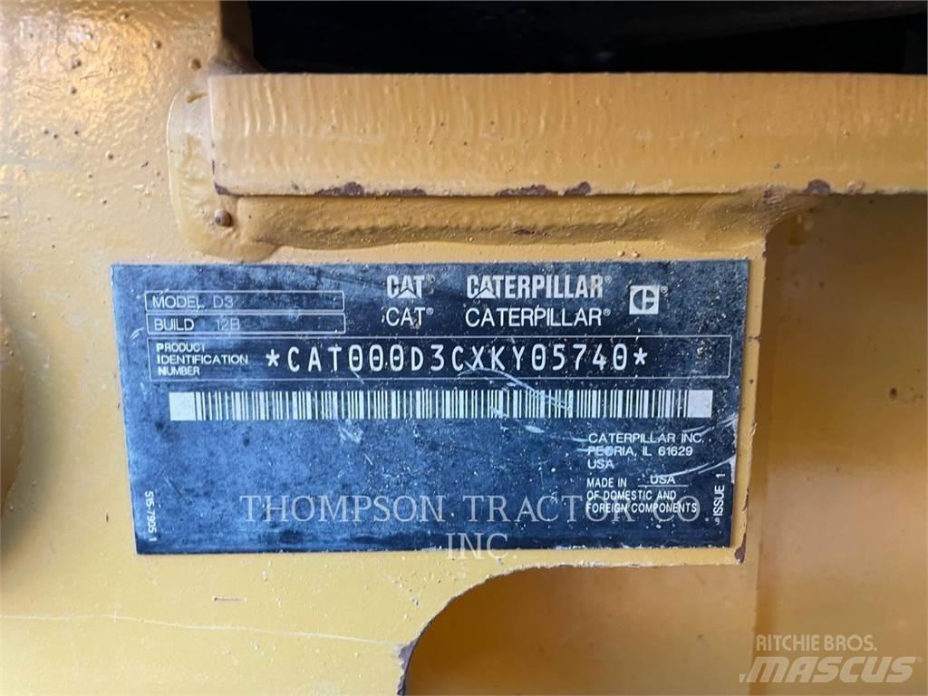 CAT D3 Buldožeri guseničari