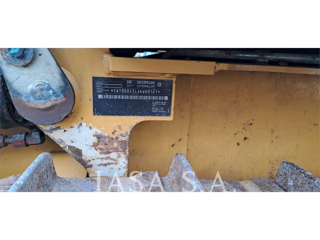 CAT D3-12 Buldožeri guseničari