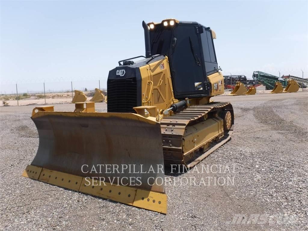 CAT D3-12 Buldožeri guseničari