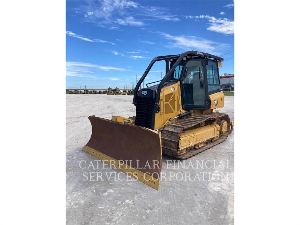 CAT D3-12 Buldožeri guseničari