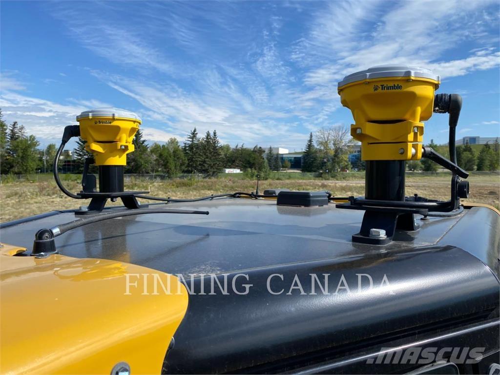 CAT D3-12 Buldožeri guseničari