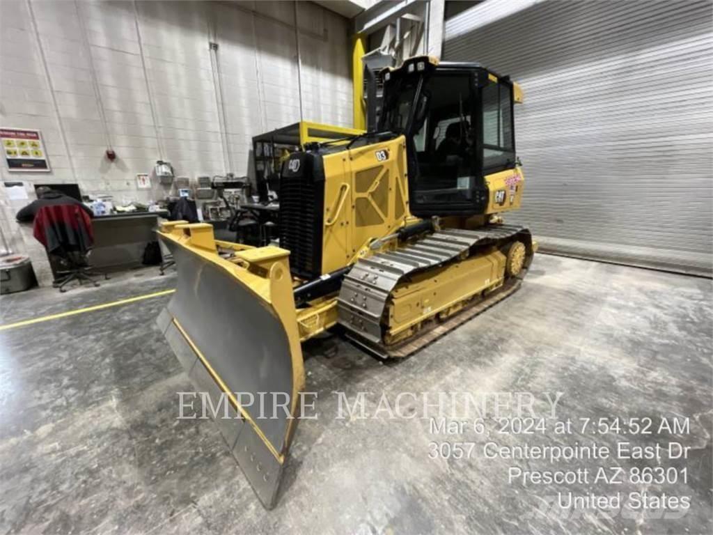 CAT D3-12 ARO Buldožeri guseničari