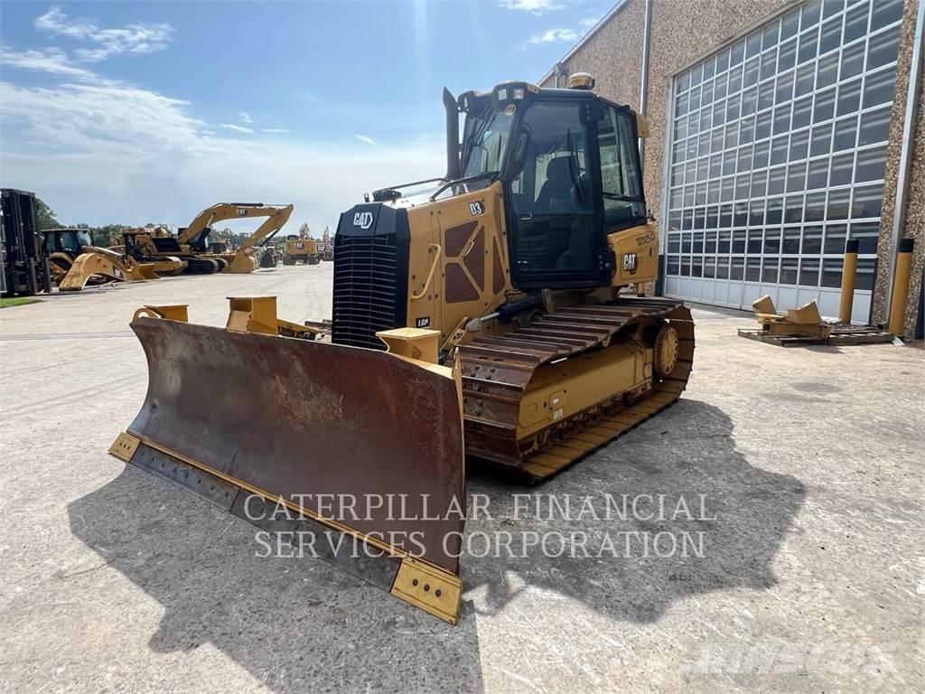 CAT D3-12LGP Buldožeri guseničari