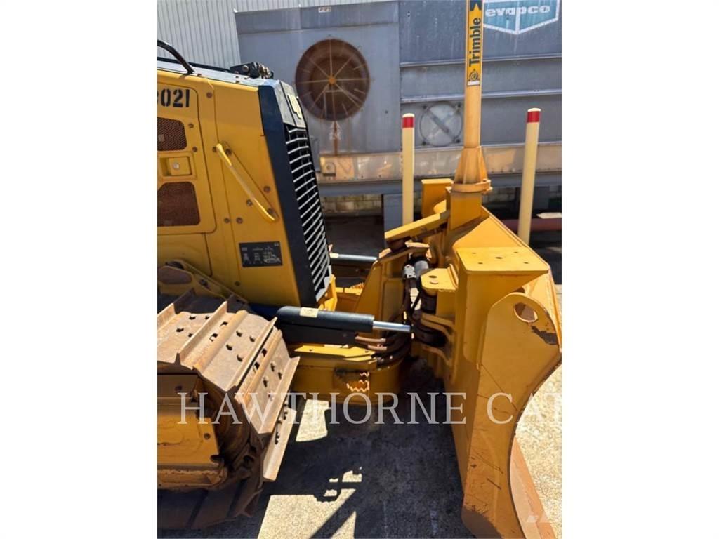 CAT D3 EW Buldožeri guseničari