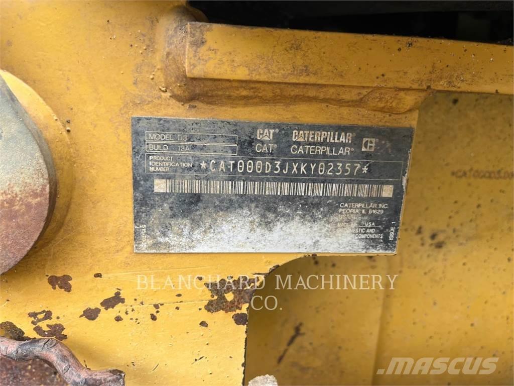 CAT D3 LGP Buldožeri guseničari