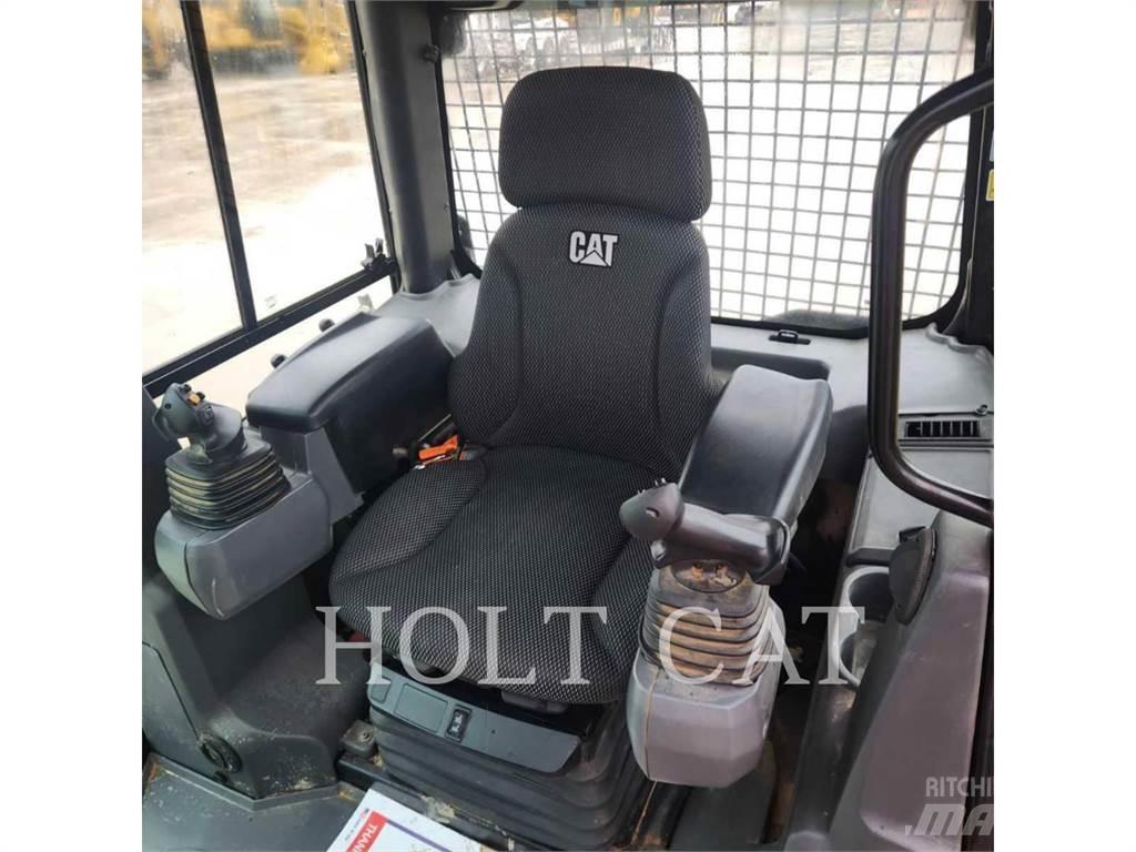 CAT D3 LGPCAB Buldožeri guseničari