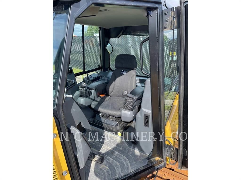CAT D3 LGPCB Buldožeri guseničari