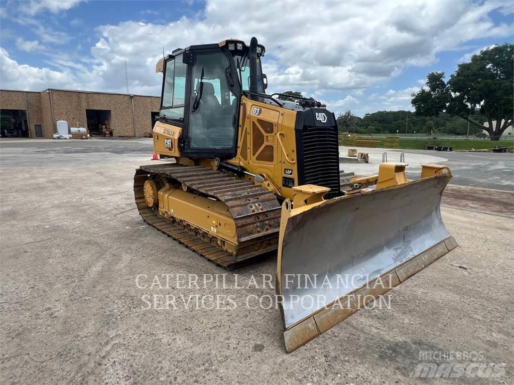 CAT D3G Buldožeri guseničari