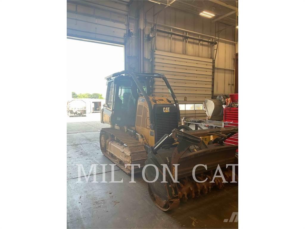 CAT D3K 2 XL Buldožeri guseničari