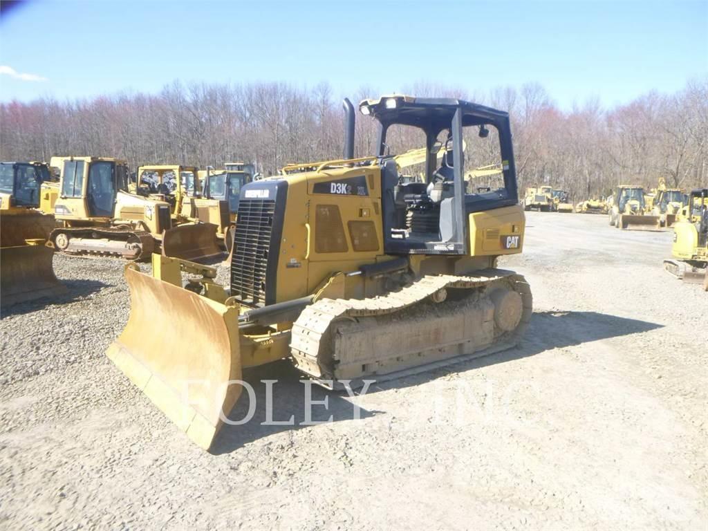CAT D3K2XL Buldožeri guseničari