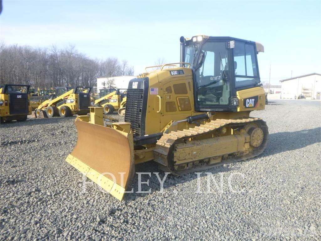 CAT D3K2XL Buldožeri guseničari