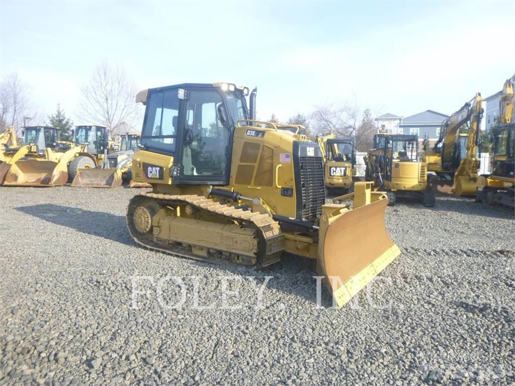 CAT D3K2XL Buldožeri guseničari