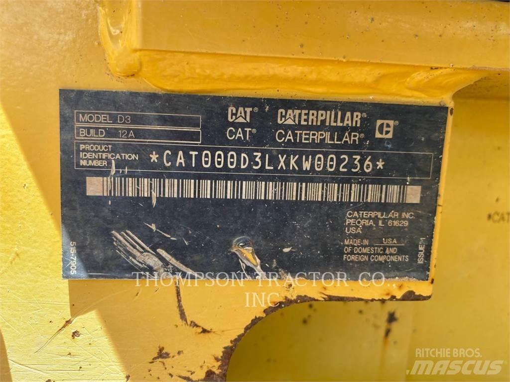 CAT D3XL Buldožeri guseničari