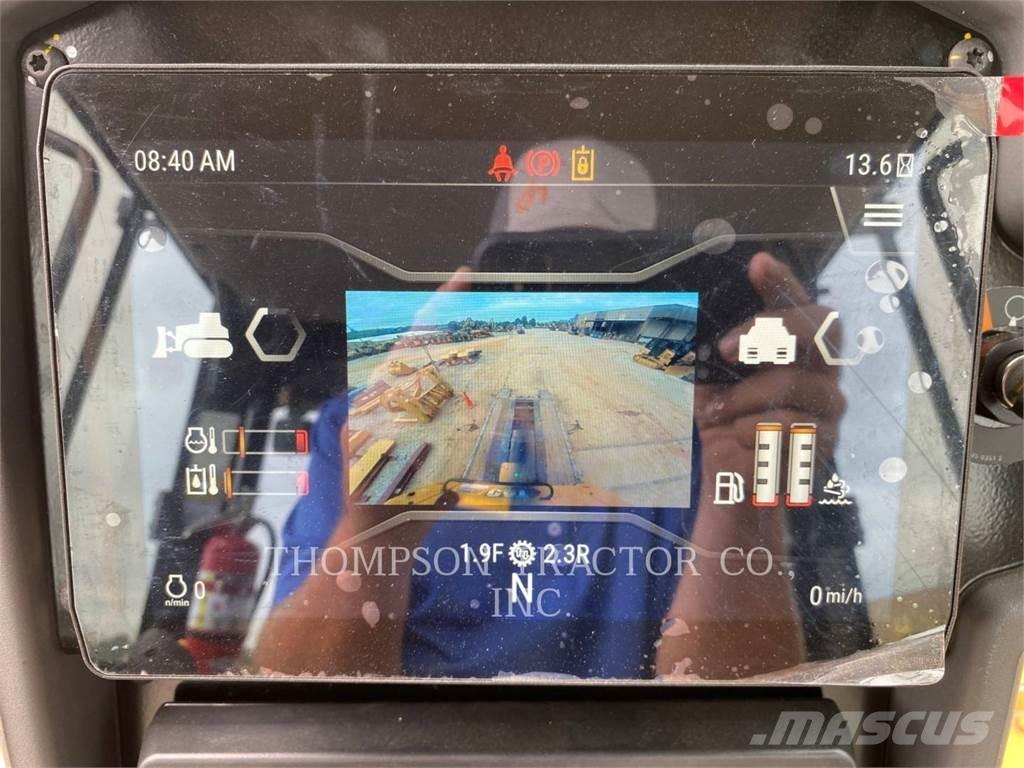 CAT D4 Buldožeri guseničari