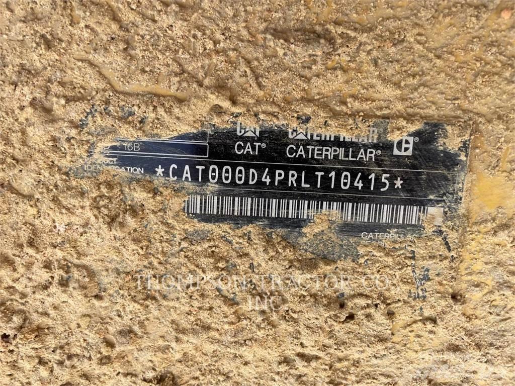 CAT D4 Buldožeri guseničari