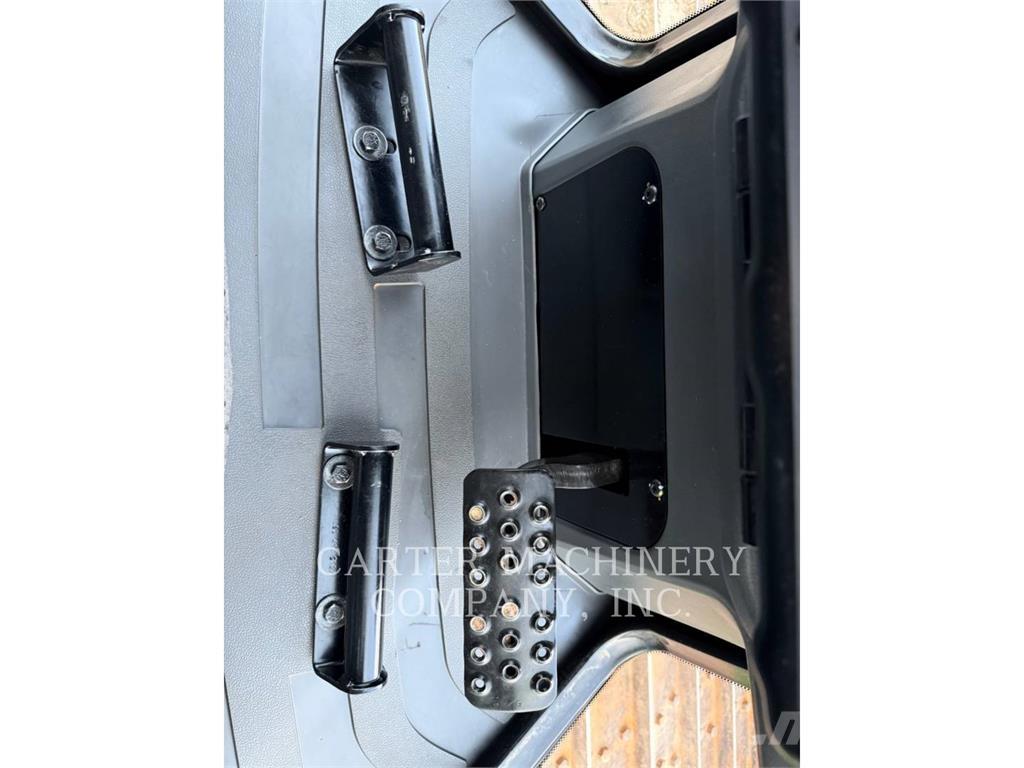 CAT D4-15LGPVP Buldožeri guseničari